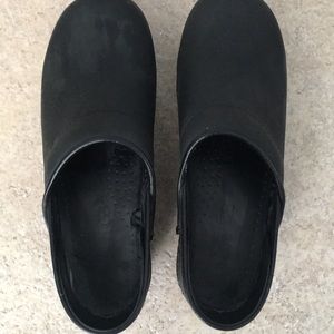 Black Sanitas! Hardly worn!